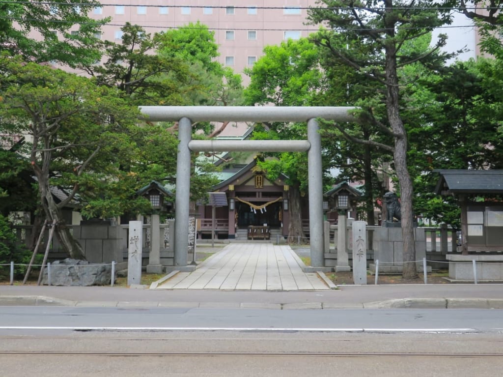 三吉神社