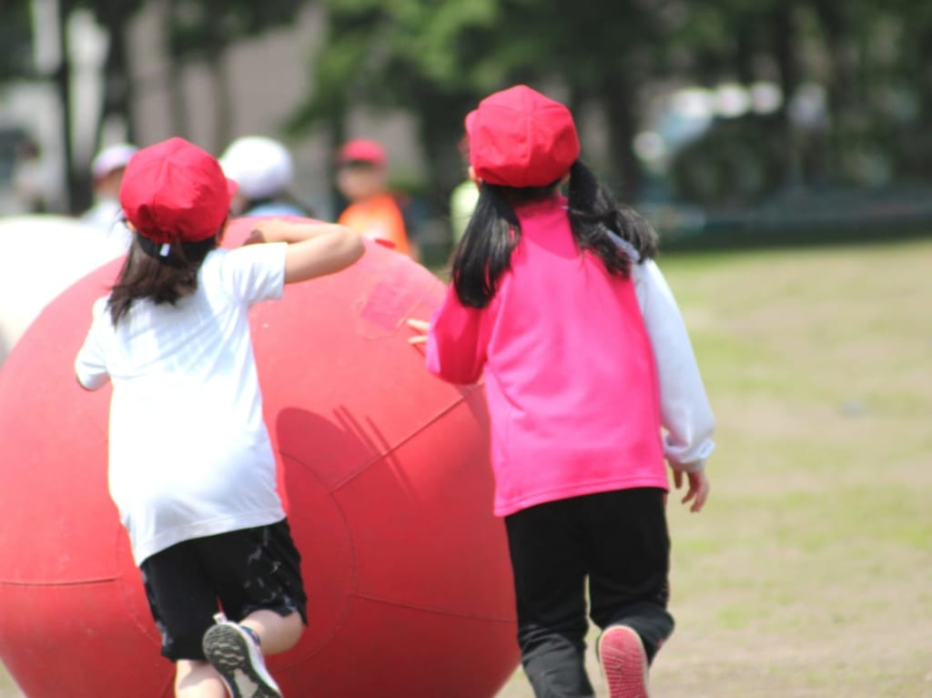 運動会大玉ころがし