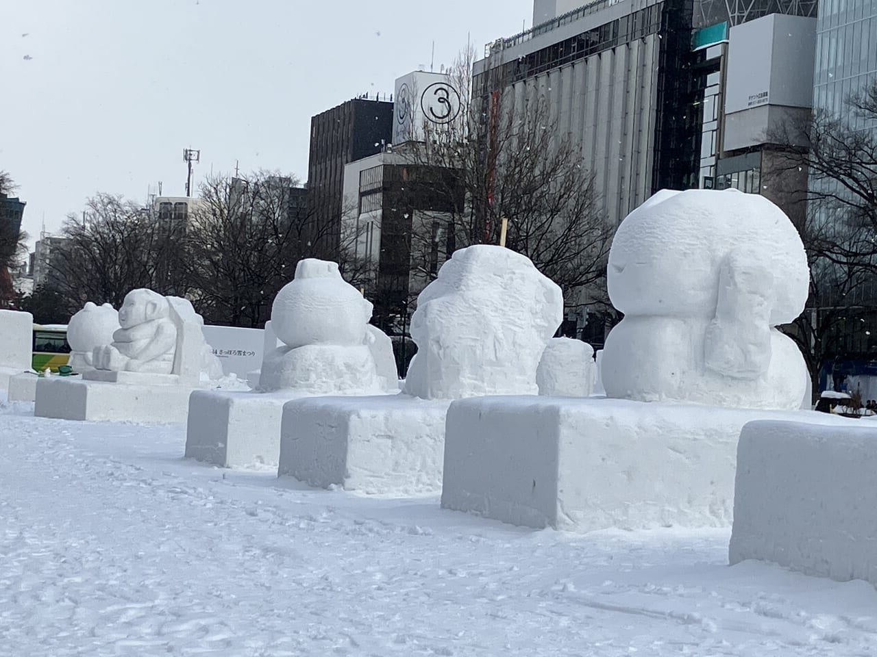 大通会場に作られている雪像